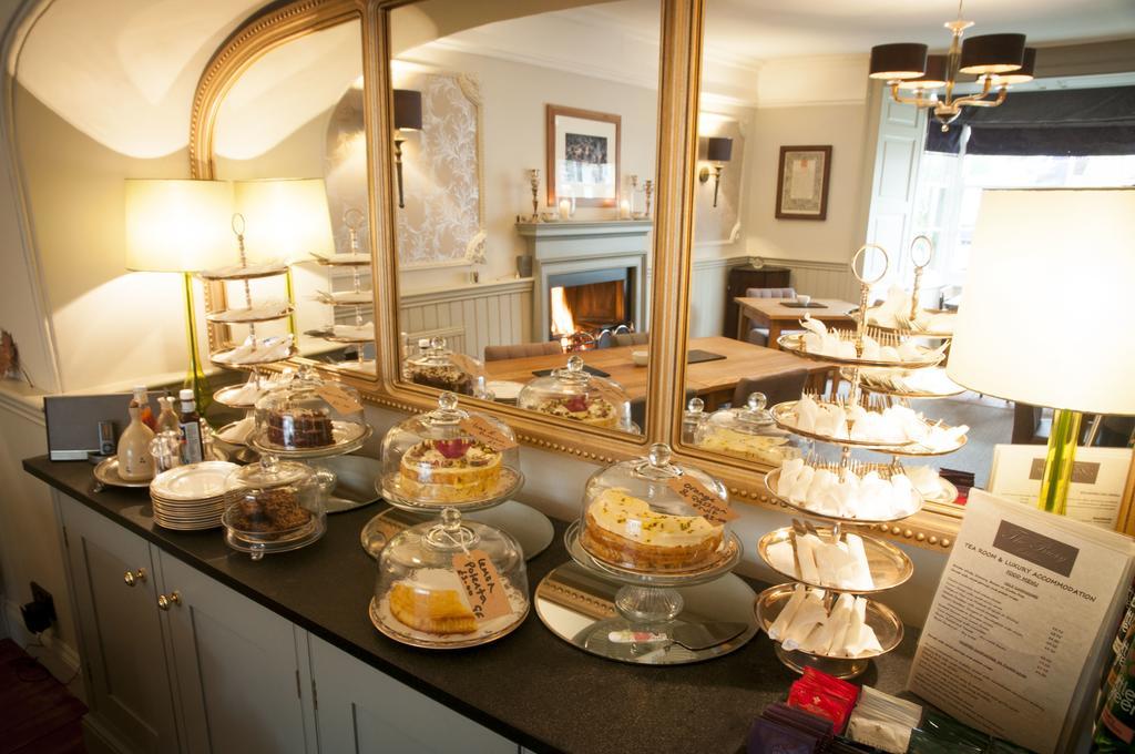 ミドルハム The Priory Bed & Breakfast エクステリア 写真