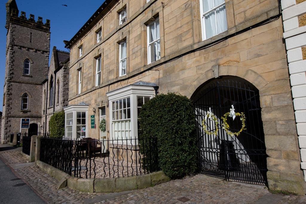 ミドルハム The Priory Bed & Breakfast エクステリア 写真