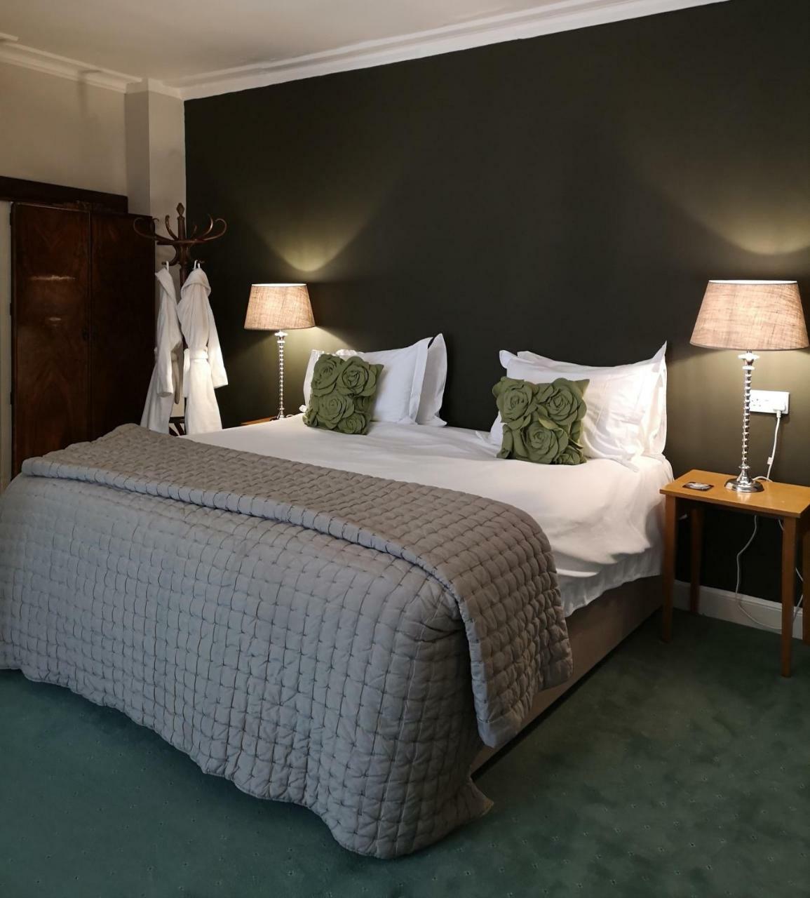 ミドルハム The Priory Bed & Breakfast エクステリア 写真